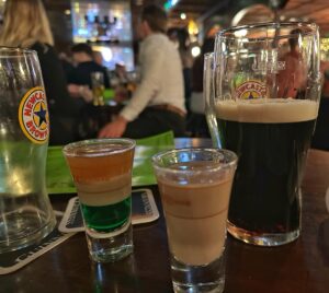 Irish Pub Berlin im Europa-Center Dublin Drop & Irish Flag Shot